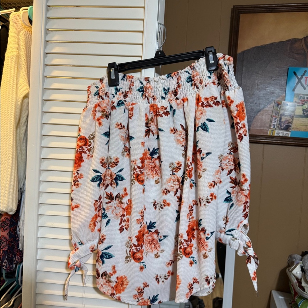 Floral Off-Shoulder Blouse